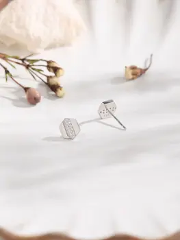 Минималистичные малки аксесоари ретро дамски сребърни обици S925 с геометрична инкрустация с диаманти нова тенденция творчески обеци