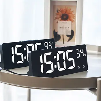 Гласово Управление На Digital Alarm Clock Температура Двоен Будилник Повторение На Работния Плот Настолни, Електронни Часовници Нощен Режим На 12/24 Часа Led Часовници